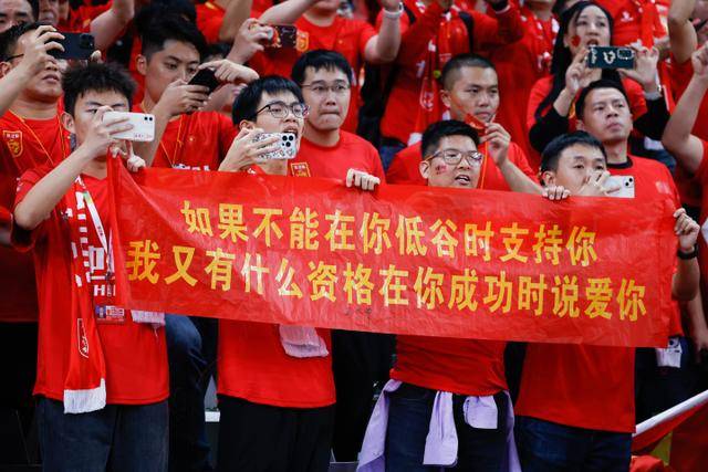 qm球盟会 - 美国队在友谊赛中逆转智利，年轻天才阿尔伯特成新星